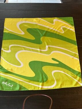 Vintage Kelly Girl Psychedelic Swirl Square Scarf Green Yellow White 26"
